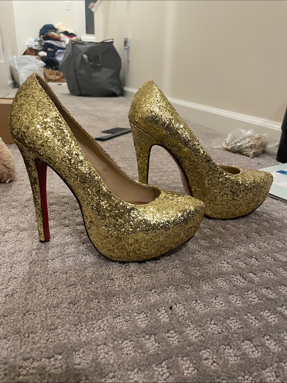 Gold Glitter Platform High Heels - Women's Fashion Pumps